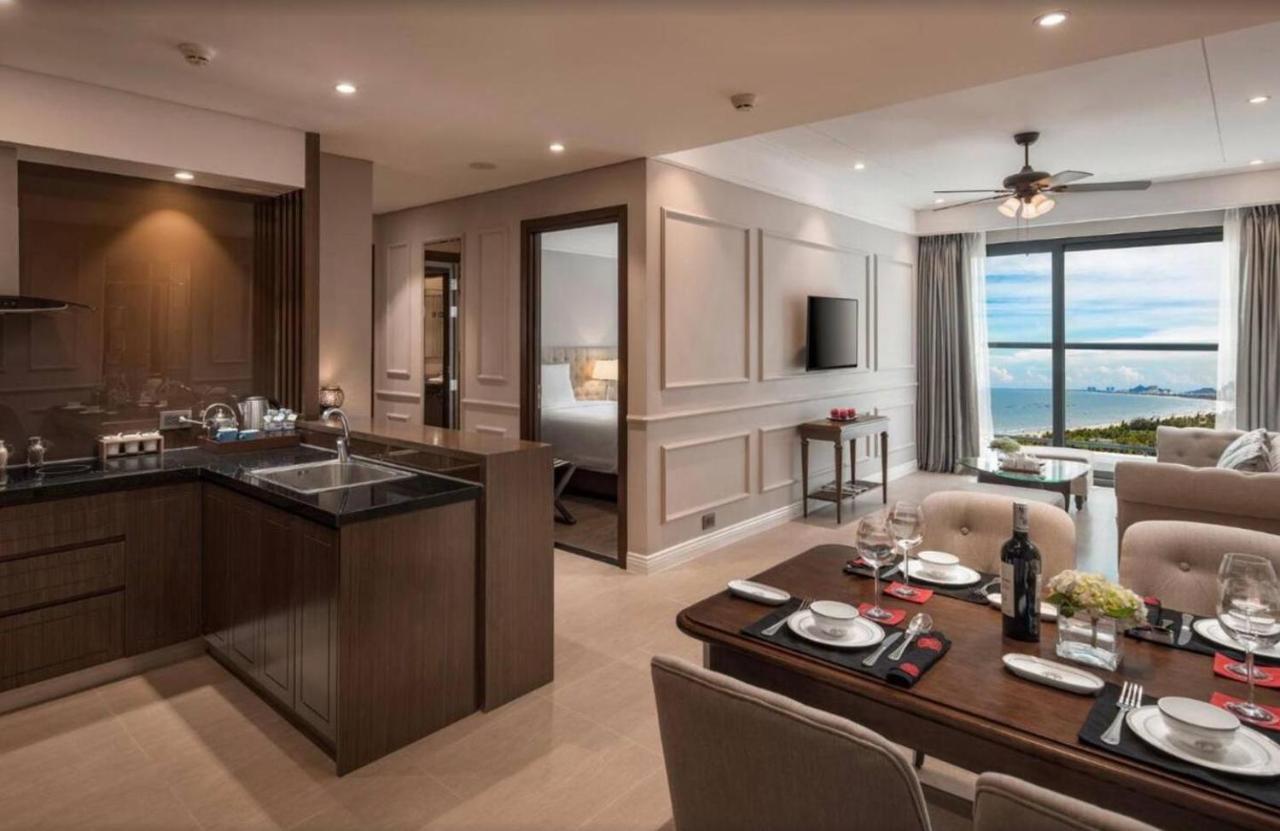 Luxury Apartment - Rooftop Swimming Pool - Beach Front - Hinata Apartment 다낭 외부 사진