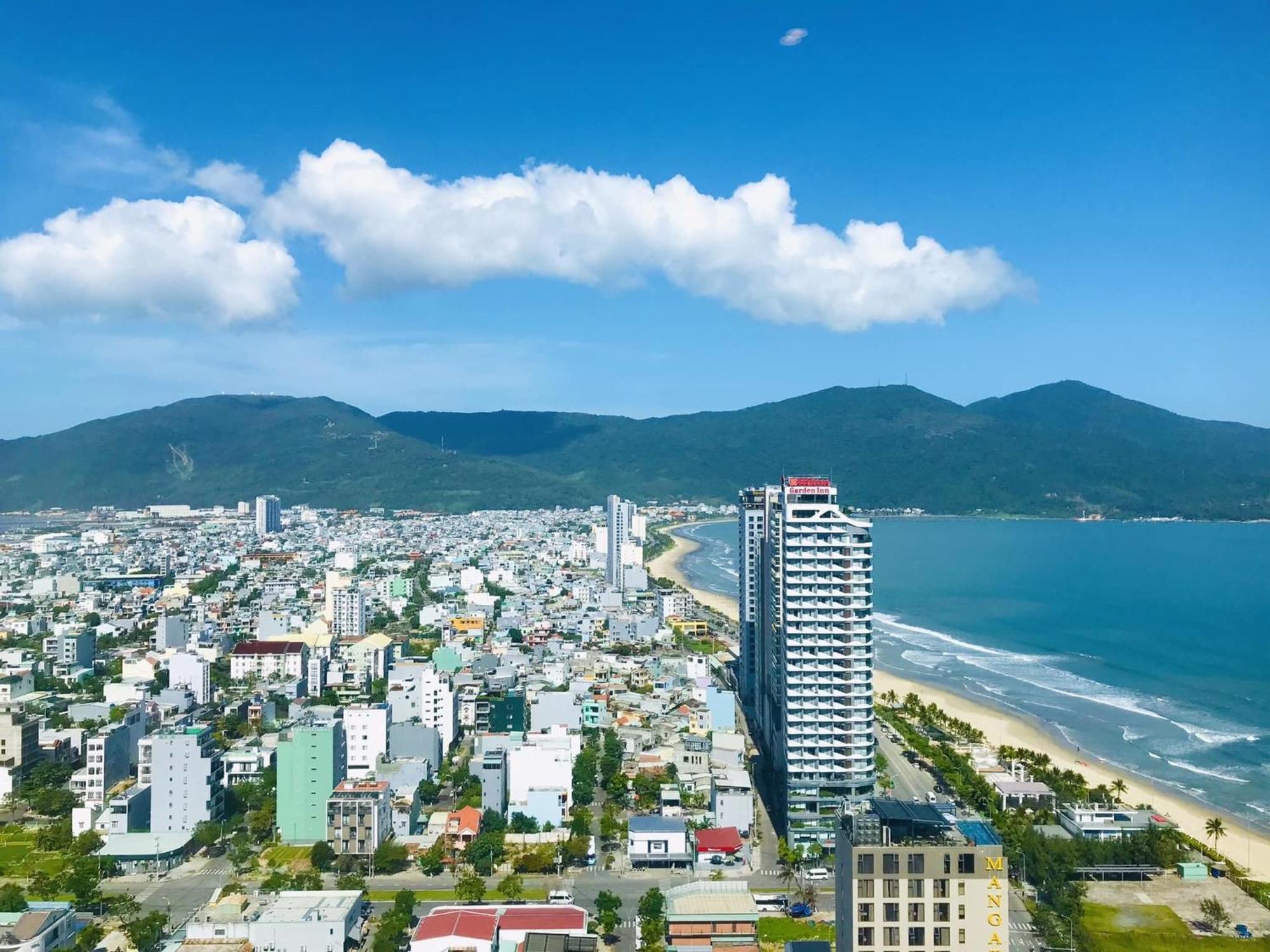 Luxury Apartment - Rooftop Swimming Pool - Beach Front - Hinata Apartment 다낭 외부 사진