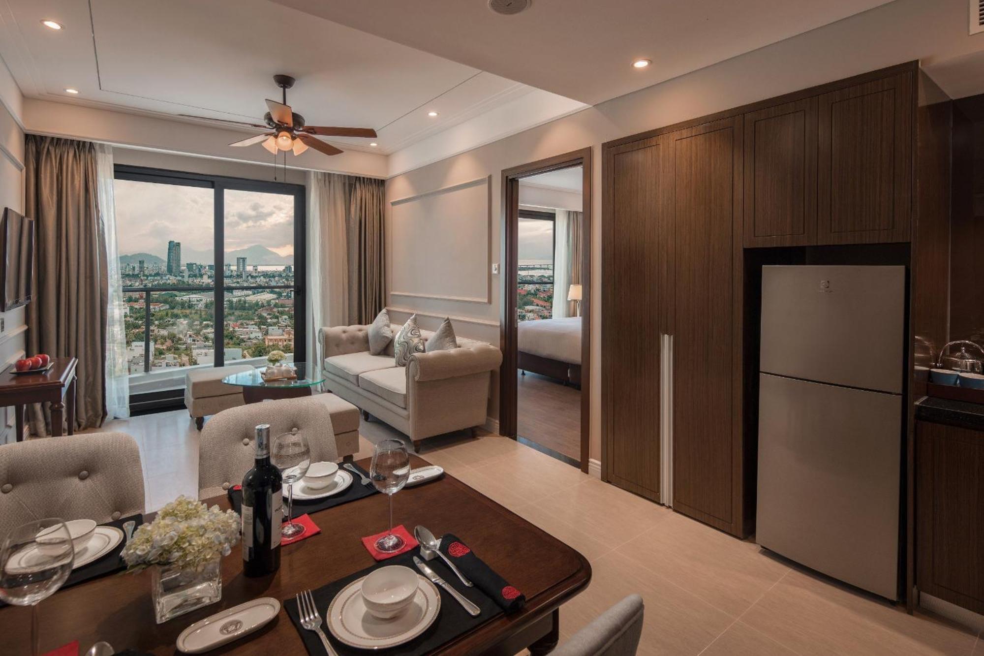 Luxury Apartment - Rooftop Swimming Pool - Beach Front - Hinata Apartment 다낭 외부 사진
