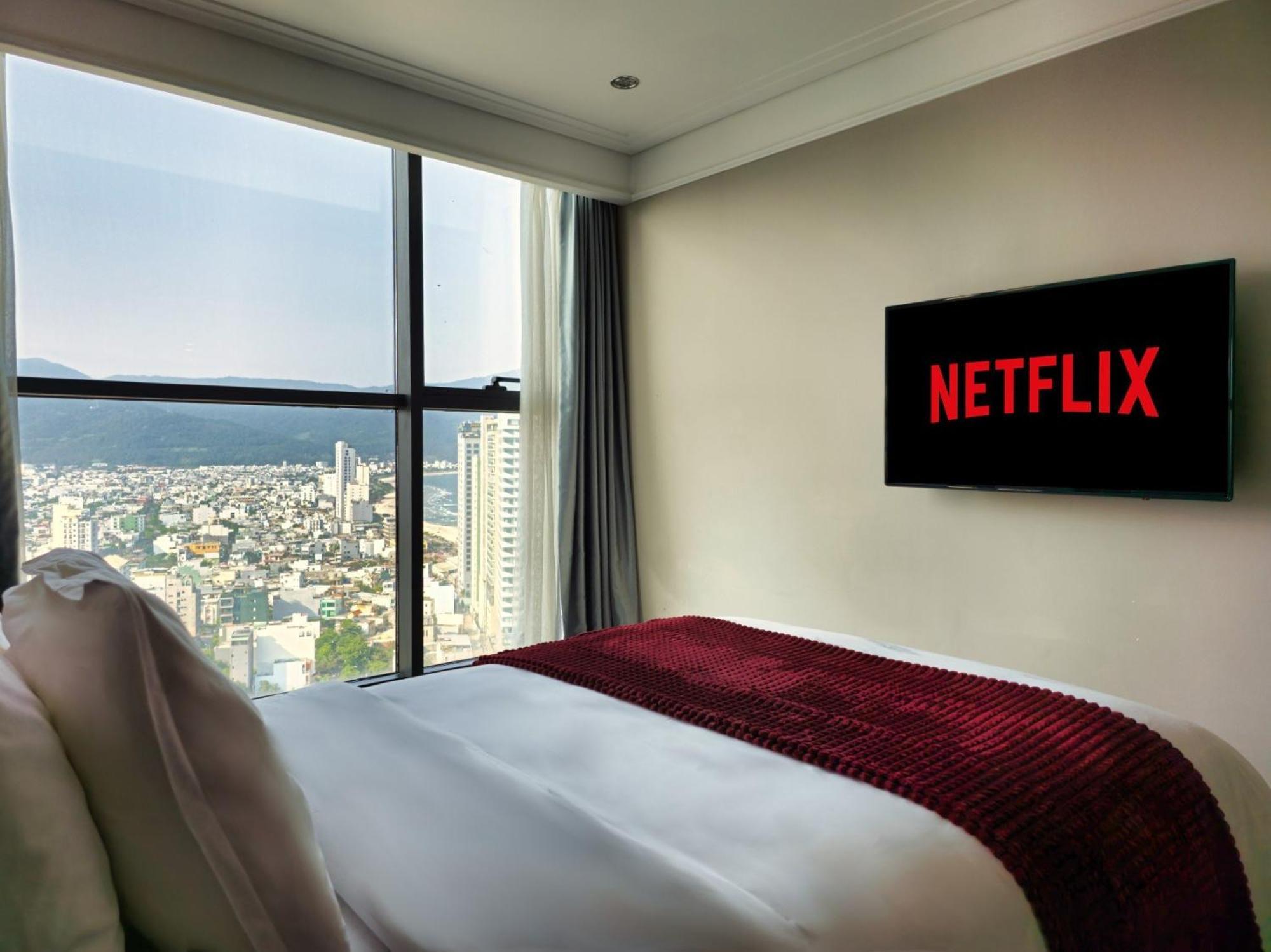 Luxury Apartment - Rooftop Swimming Pool - Beach Front - Hinata Apartment 다낭 외부 사진