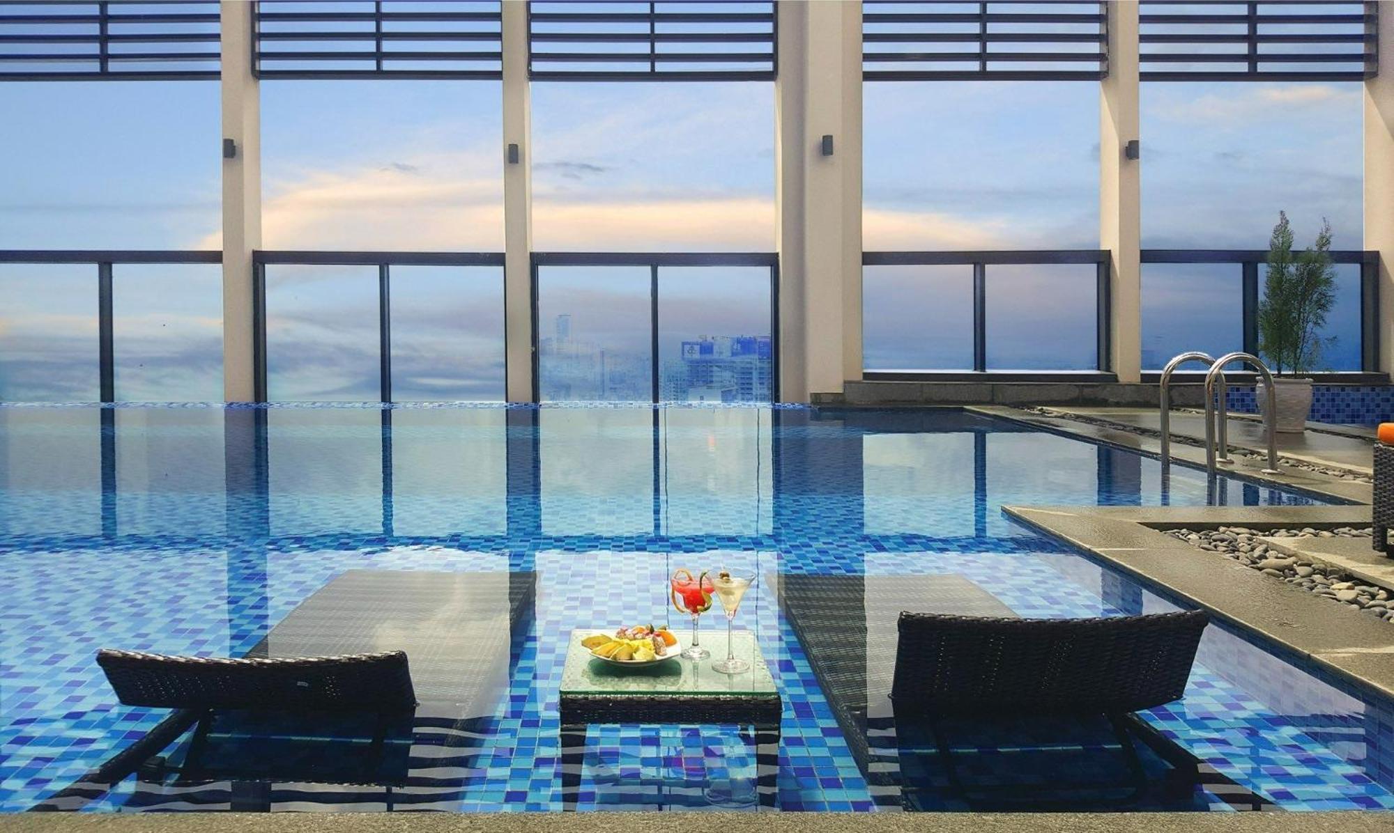 Luxury Apartment - Rooftop Swimming Pool - Beach Front - Hinata Apartment 다낭 외부 사진