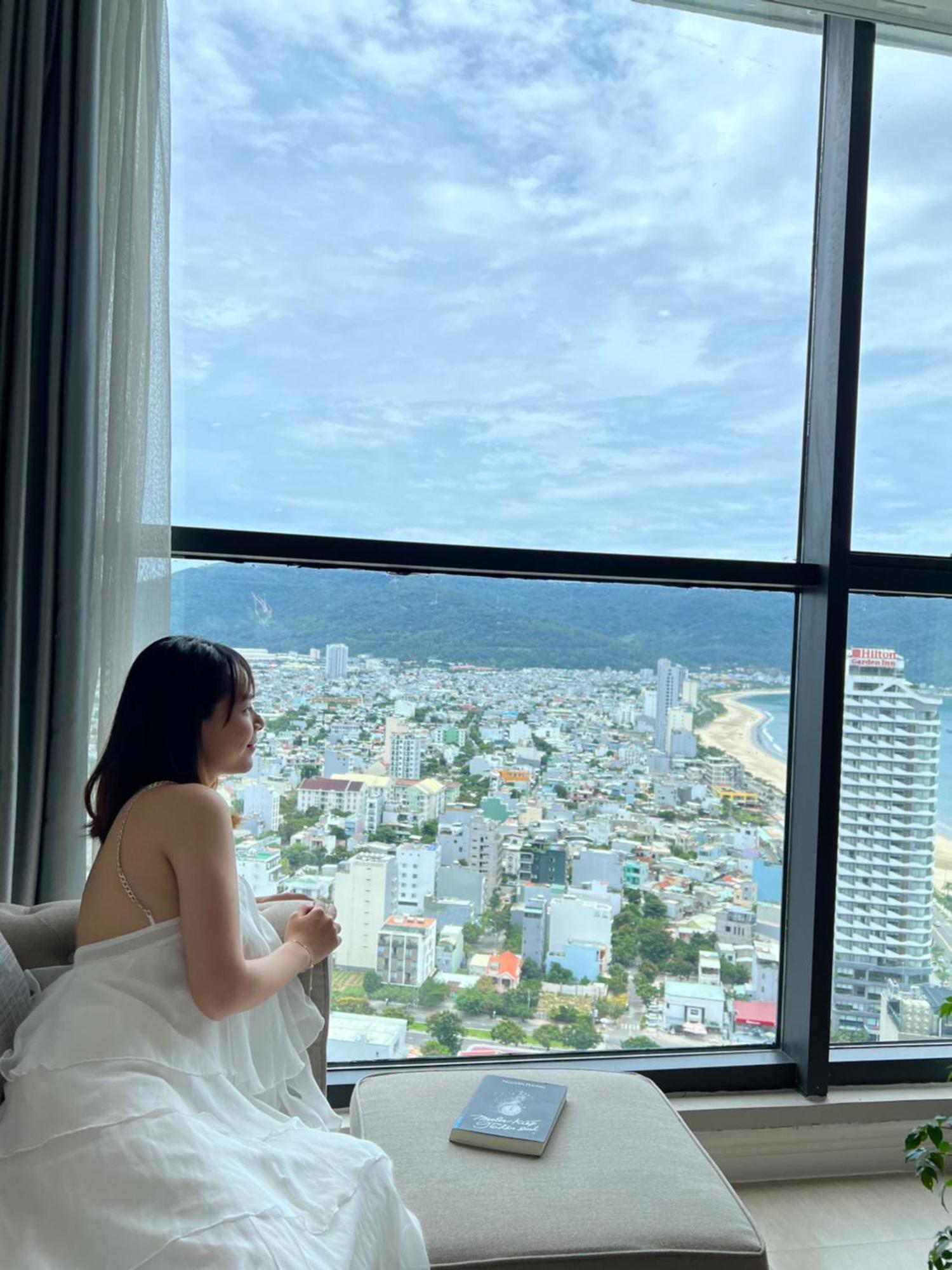 Luxury Apartment - Rooftop Swimming Pool - Beach Front - Hinata Apartment 다낭 외부 사진