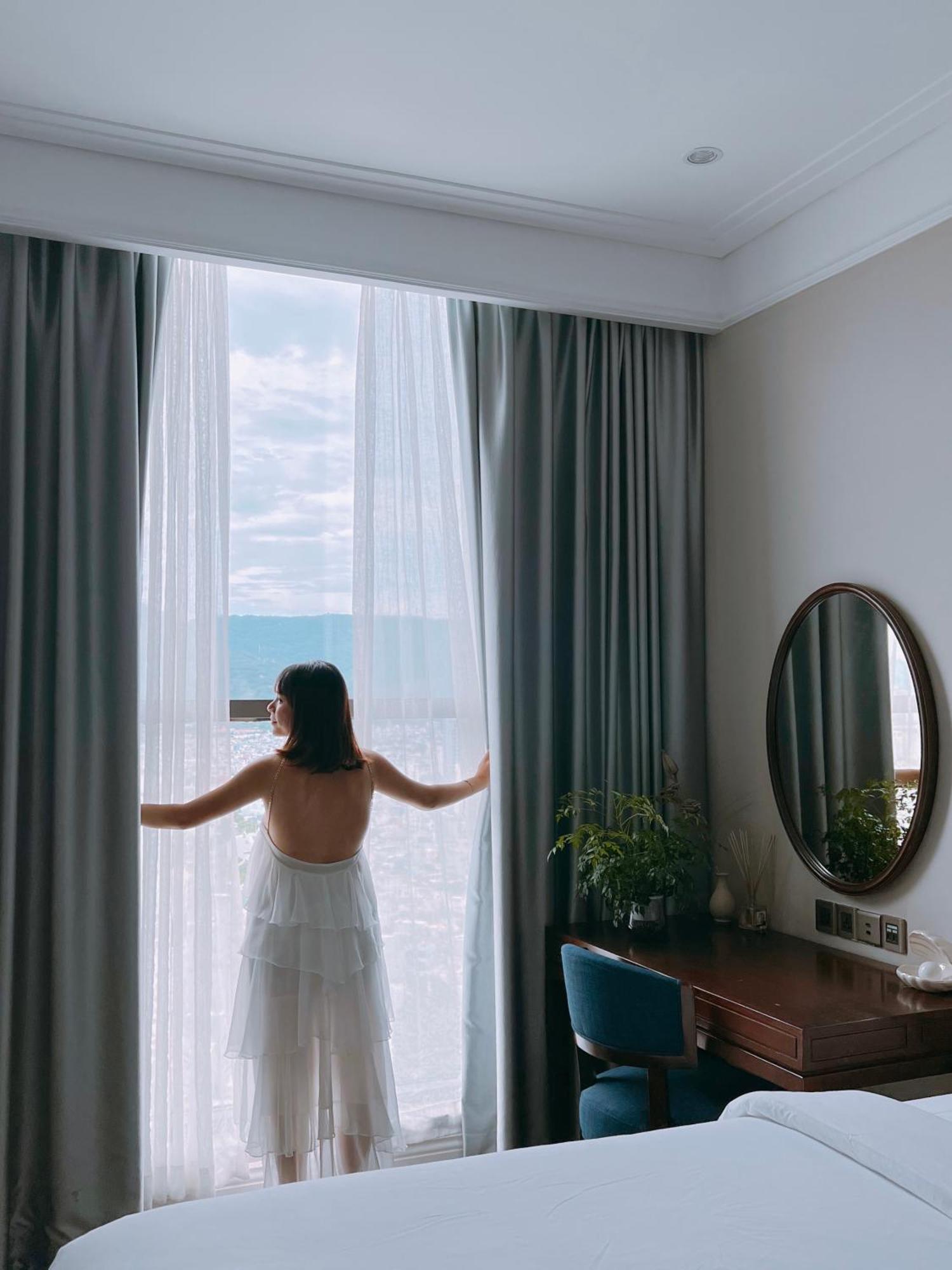Luxury Apartment - Rooftop Swimming Pool - Beach Front - Hinata Apartment 다낭 외부 사진