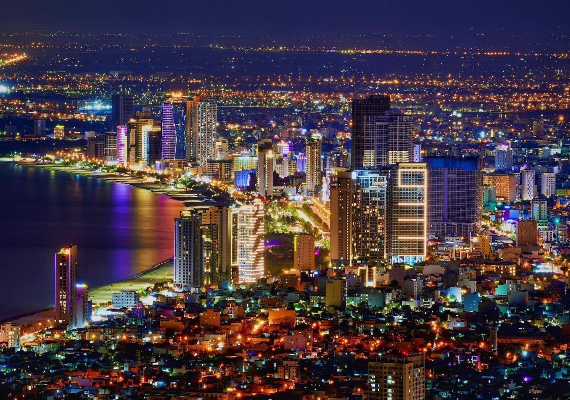Luxury Apartment - Rooftop Swimming Pool - Beach Front - Hinata Apartment 다낭 외부 사진